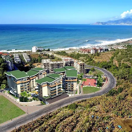 Luxury Homes *